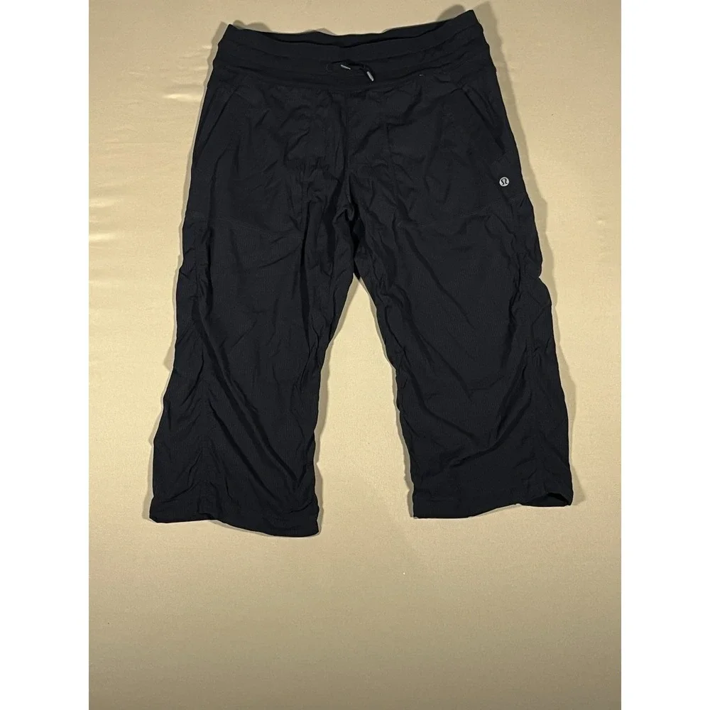 Lululemon Women's Athletic Studio Cropped Pants Size 8